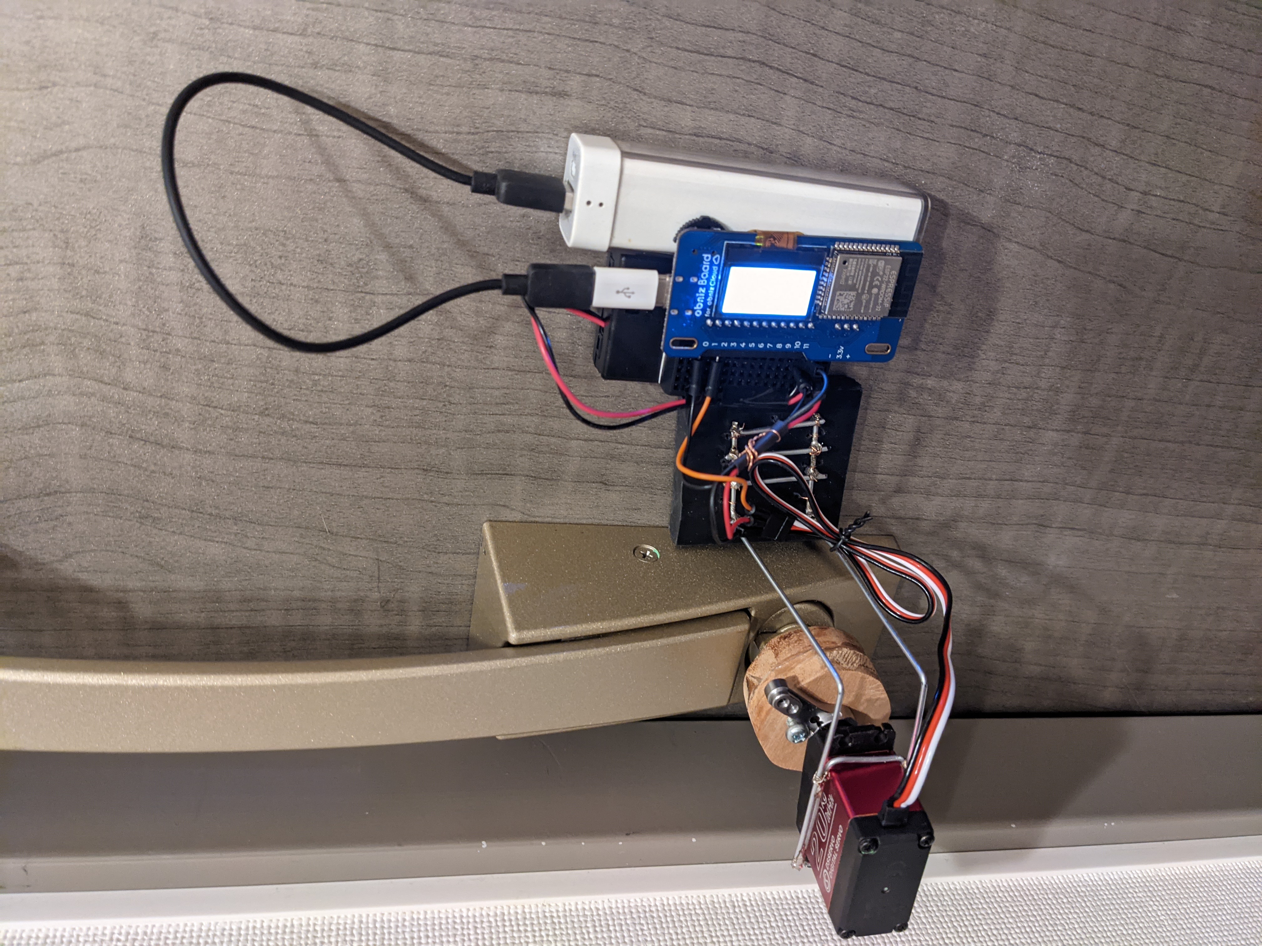 Obniz 玄関のスマートロック